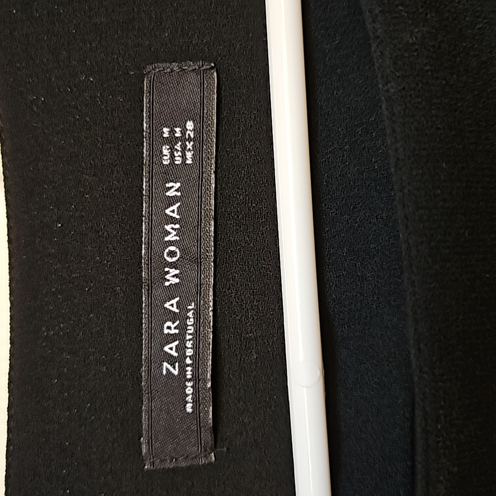 Zara Woman Black Long Sleeve Shirt with Button Detail - Picture 4 of 6